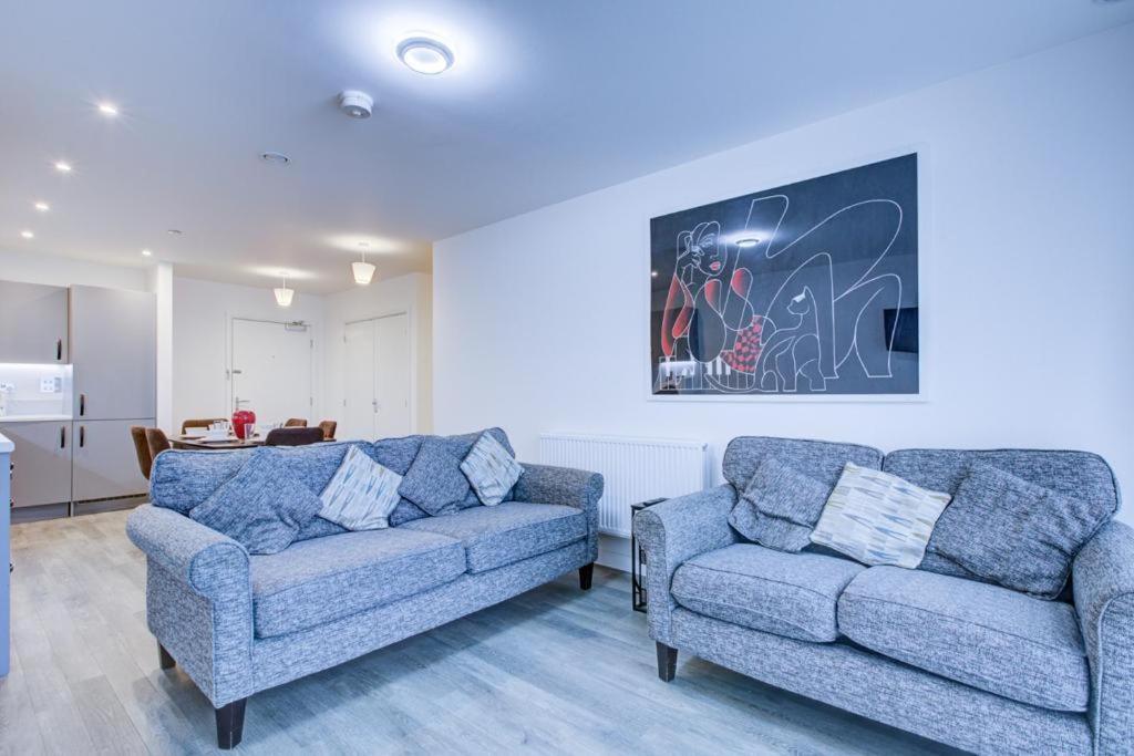 شقة Luxury 2 Bed Flat In A New Block In East Acton لندن المظهر الخارجي الصورة
